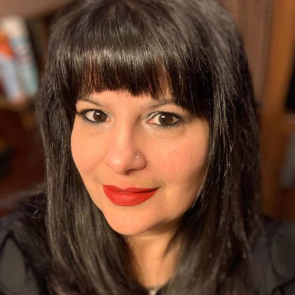 Meet your Posher, Melissa - Picture 1 of 1